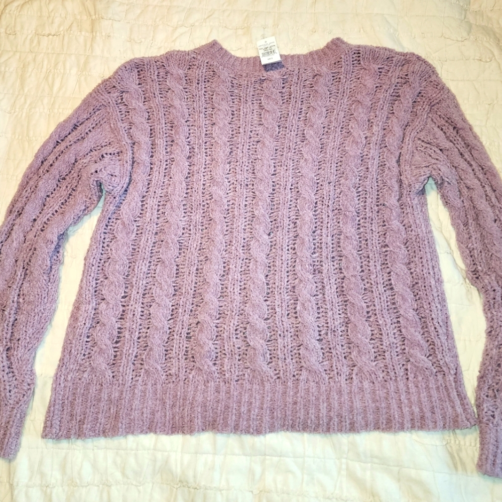 American Eagle small pink sweater